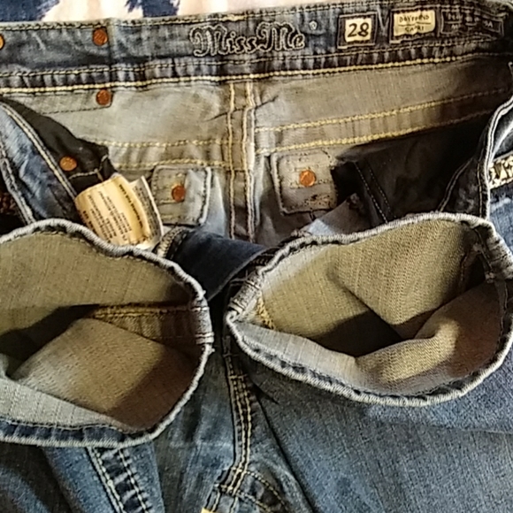 Miss Me Boyfriend Capris 28 Cropped 30x25 - Picture 5 of 8